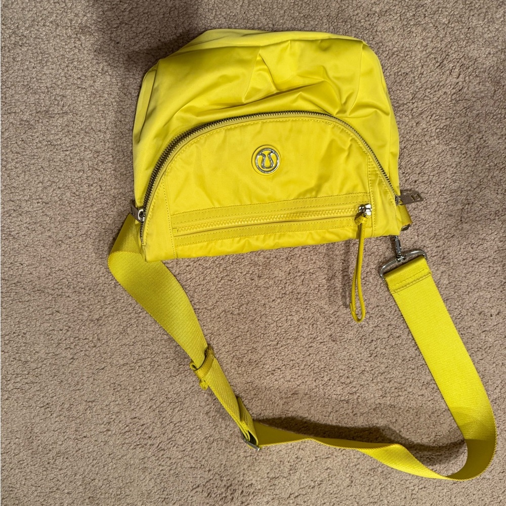 Lulu lemon crossbody